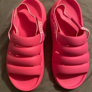 Ugg pink slide/slipper puff shoe, used.  Women’s size 10